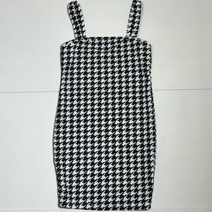 SHEIN Girl’s Black and White Houndstooth Dress Size 7Y
